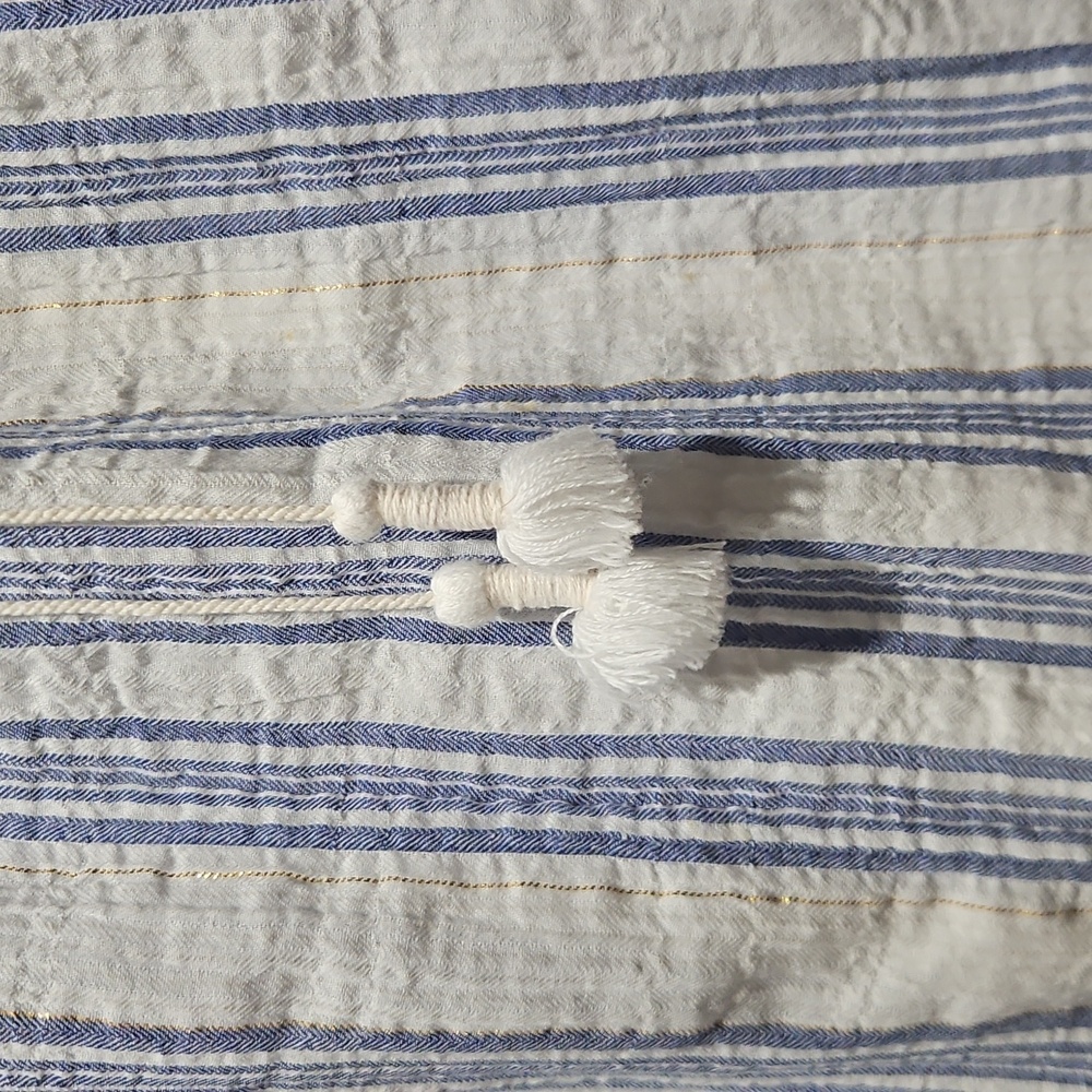 Liz Claiborne Striped Sleeveless Top - Blue & White & Gold size Small - Picture 3 of 8